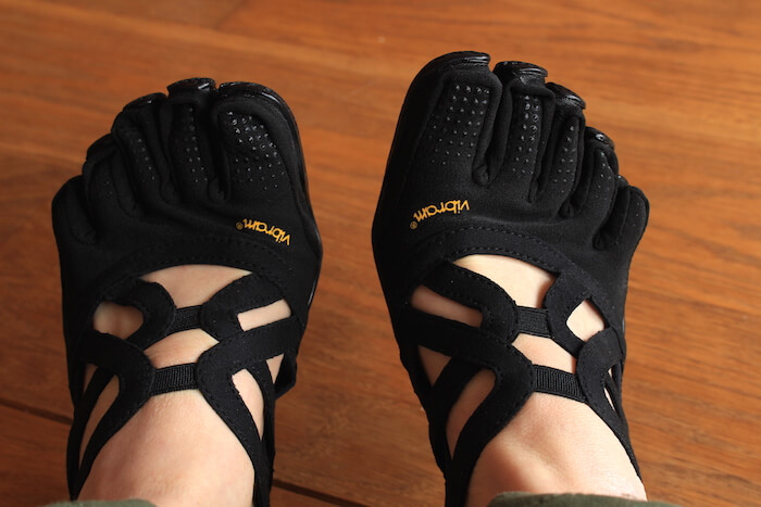 black Vibram Alitza Loop shoes
