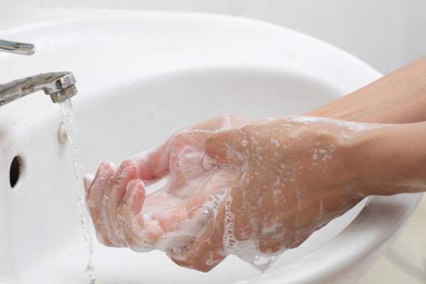 viral pneumonia prevention
